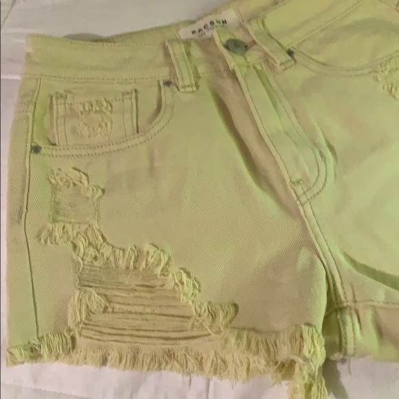 Pacsun Distressed Mom Shorts - Picture 2 of 6